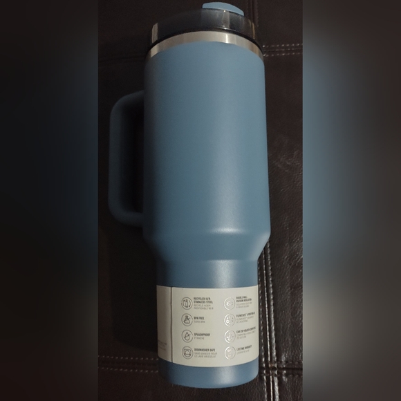 Stanley tumbler+ to go bottle bundle - Picture 5 of 8